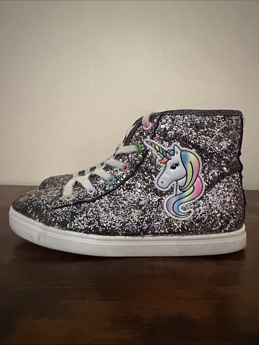 Kids Glitter High-Top Sneakers with Unicorn Patch - Silver